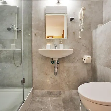 게스트하우스 Eldorado 3*